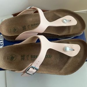 Light rose (pink) Birkenstocks size 40/9